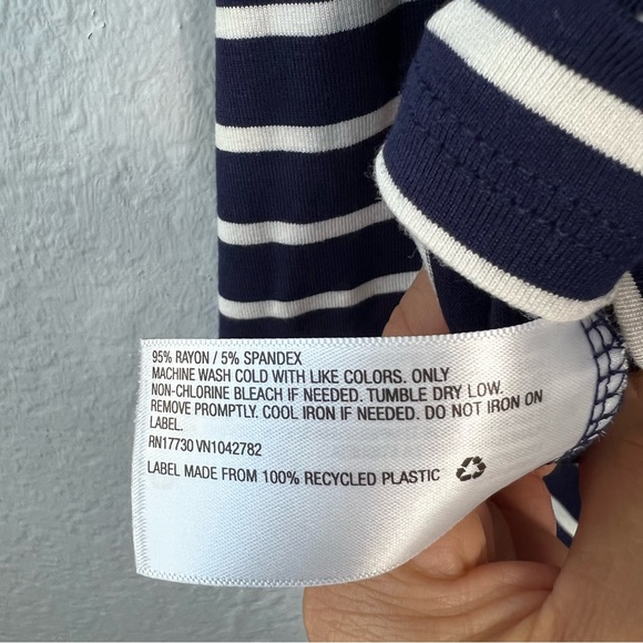 NWT Flutter Short Sleeve Tie-Waist Maternity Top -by Ingrid & Isabel Small - Picture 16 of 16